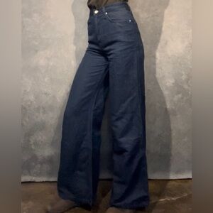 “We The Free” Free People Ultra High Waisted Rise Wide Leg Bell Bottom Jeans 25